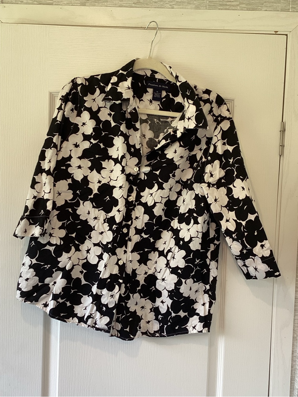 Preston & York Black and White Floral Button-Up Blouse 16 EUC